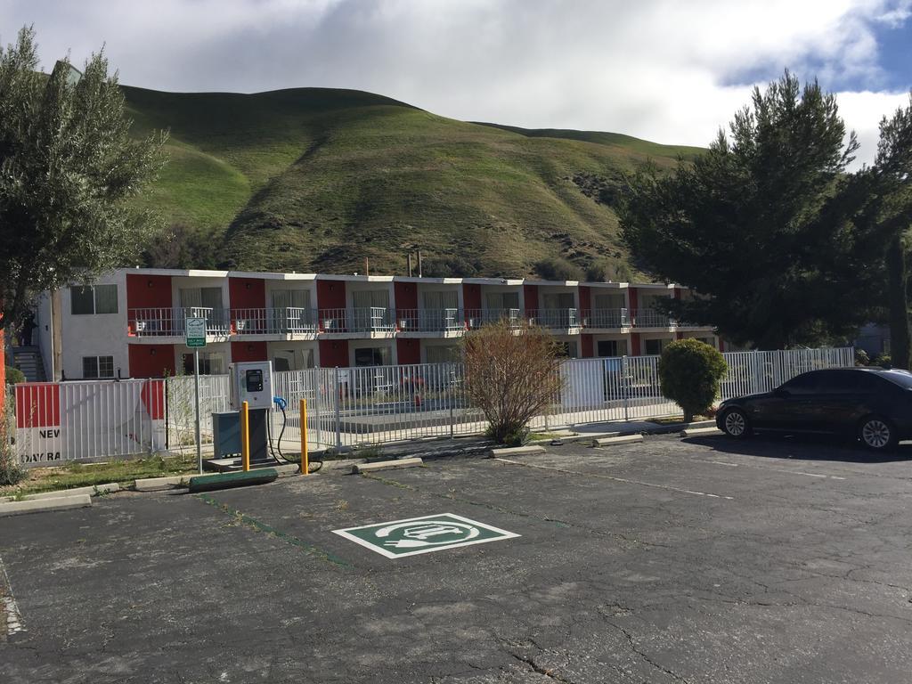 Econo Lodge Gorman Lebec Zewnętrze zdjęcie